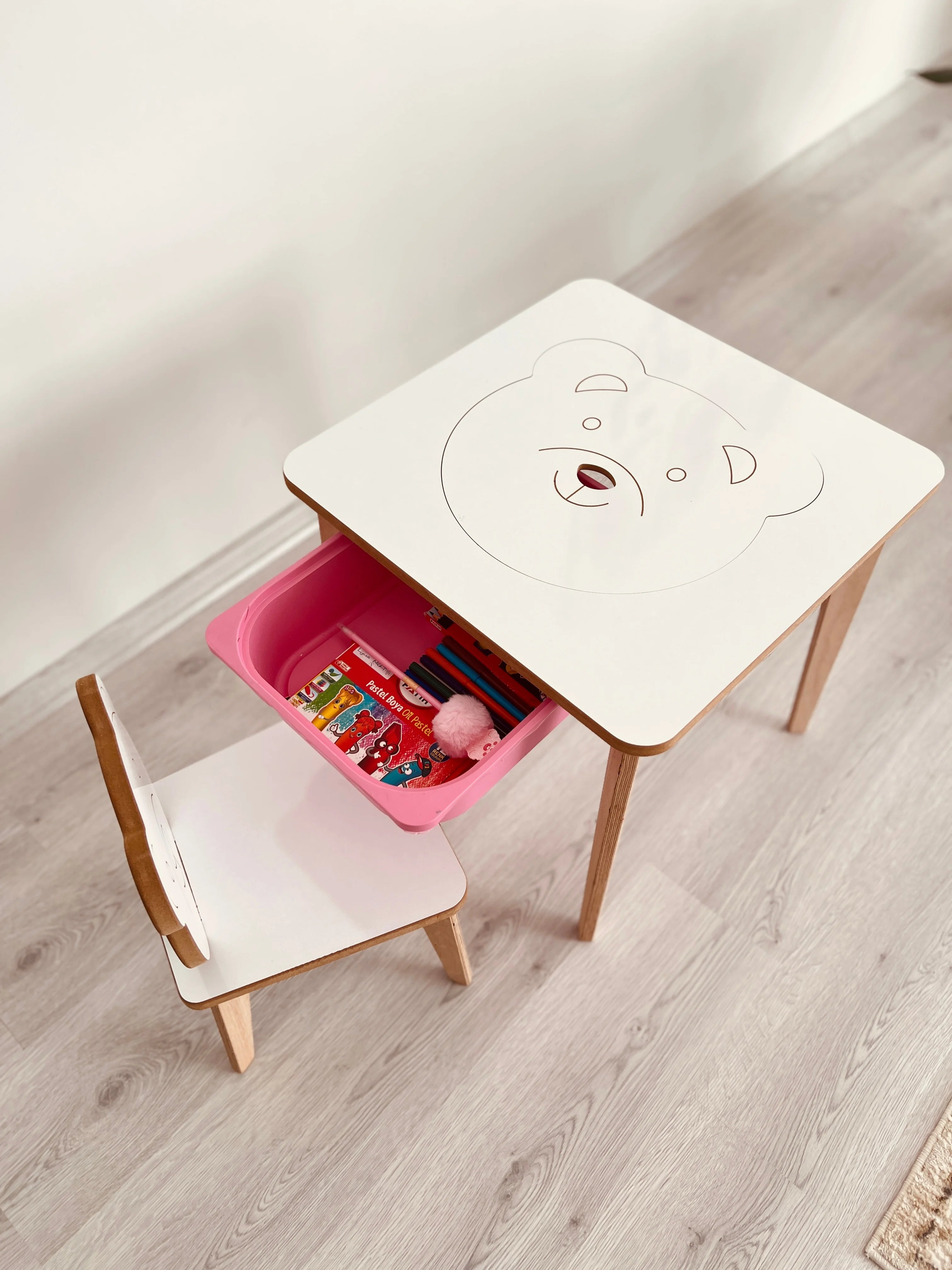 Montessori Aktivite Masası ve Sandalyesi