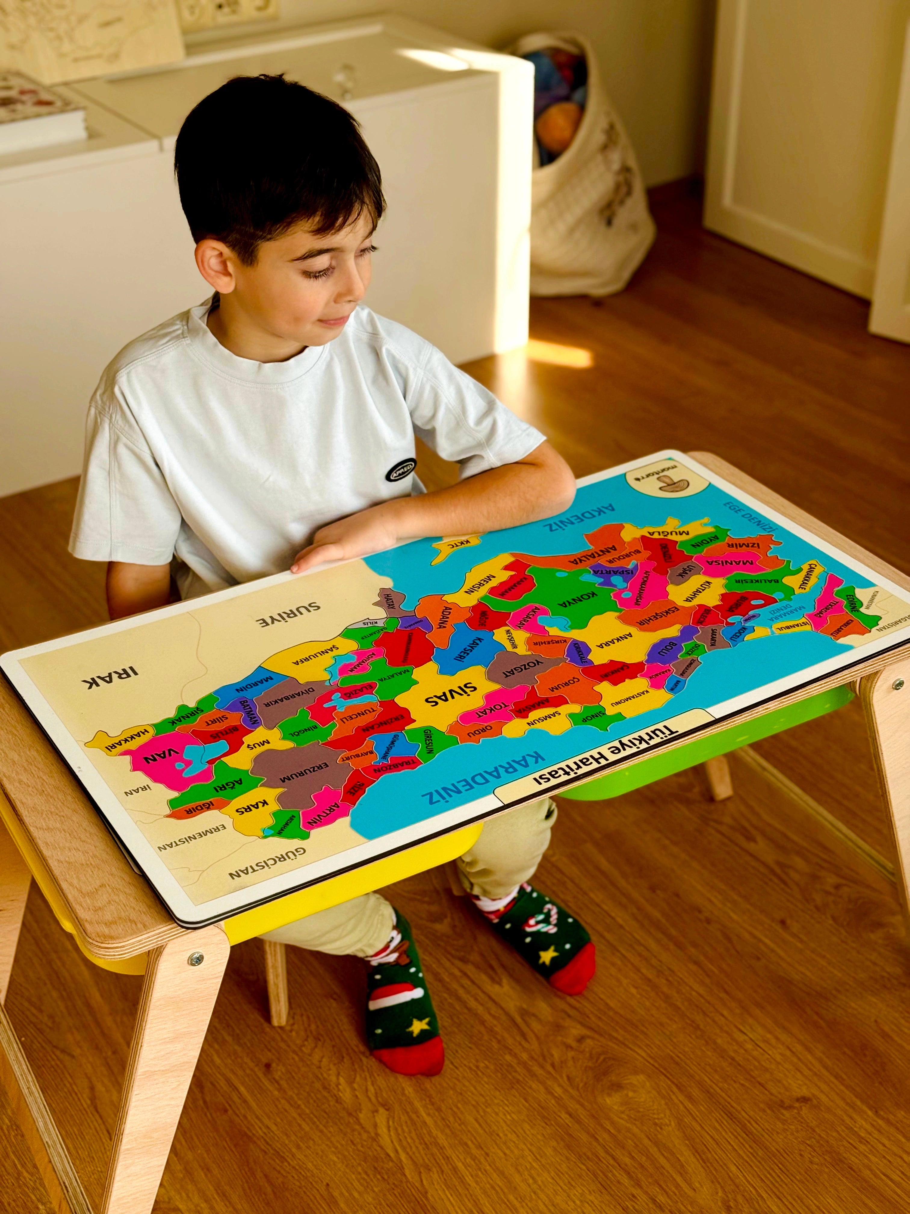 Renkli Türkiye Cumhuriyeti Puzzle