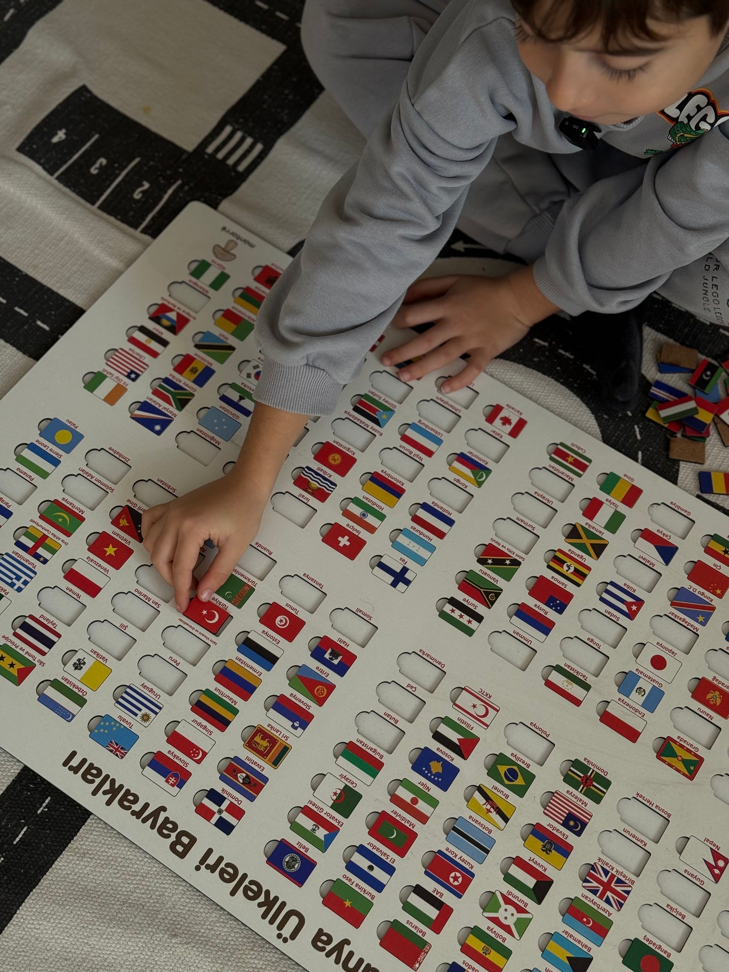 Dünya Ülkelerinin Bayrakları Puzzle